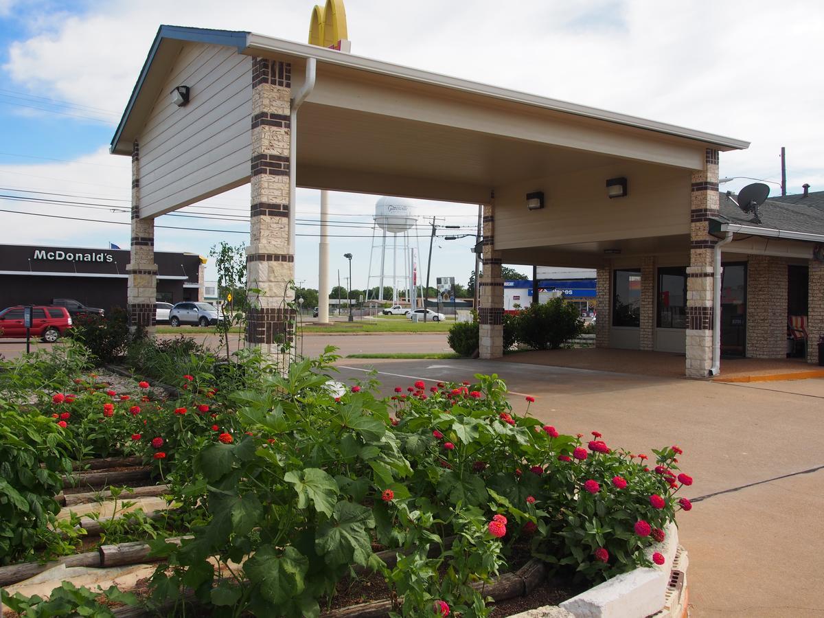 Regency Inn Gatesville Exterior photo